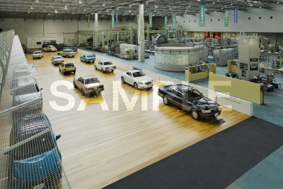 自動車館内観１