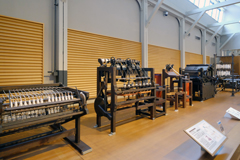 紡ぐ 織る技術の基本 トヨタ産業技術記念館